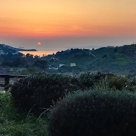 With Amazing Sunset View And Vourkari Bay * Otziás