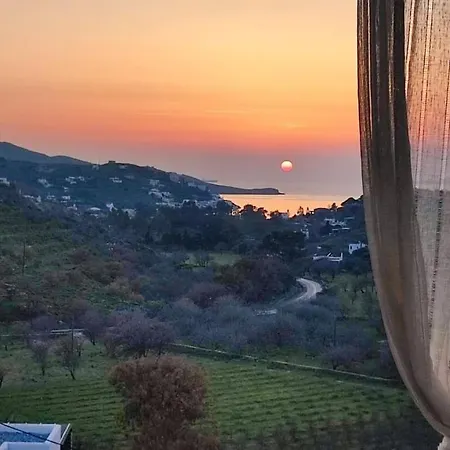 With Amazing Sunset View And Vourkari Bay 아파트 *