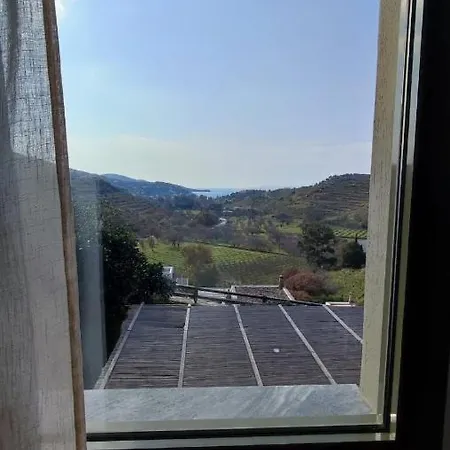 With Amazing Sunset View And Vourkari Bay Apartament Otziás
